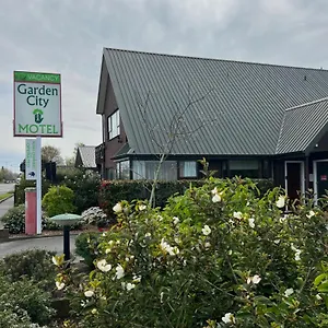 Motel Garden